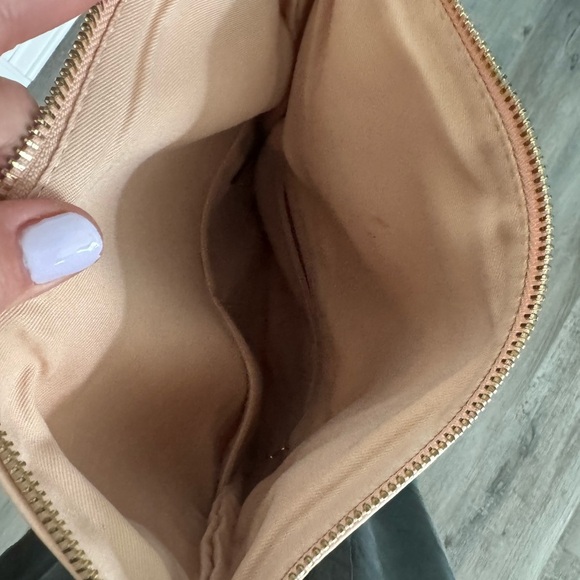 Women’s Pink Floral Laser Cut Faux Leather Messenger Clutch/With Chain Purse - Picture 4 of 5